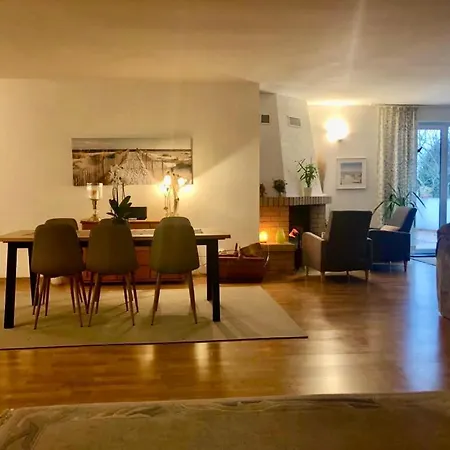 Dom Natura Tatil Evi Grzybowo (West Pomeranian)